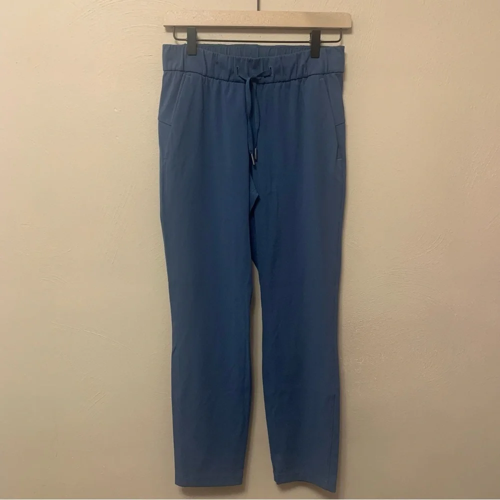 Lululemon On the Fly 7/8 Pant Code Blue Size 4 W5BPNS